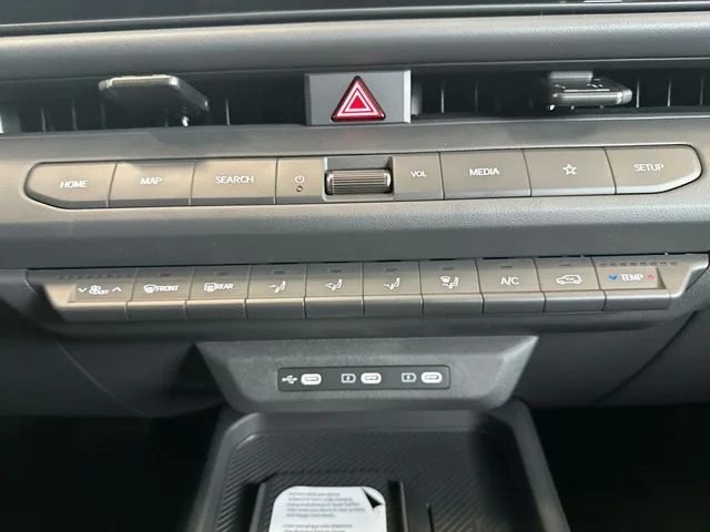 New 2027 Snow White Pearl Kia X-Line S image 18