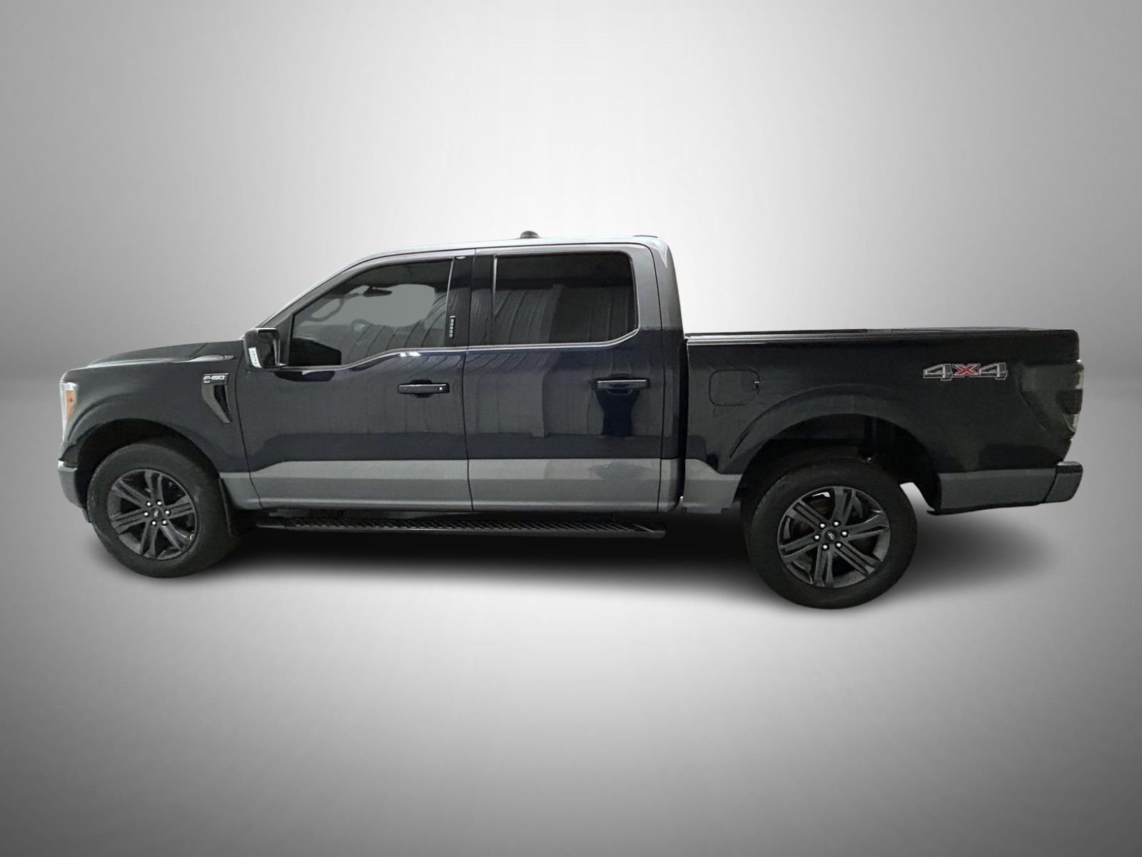 Used 2023 Blue Ford XLT image 8