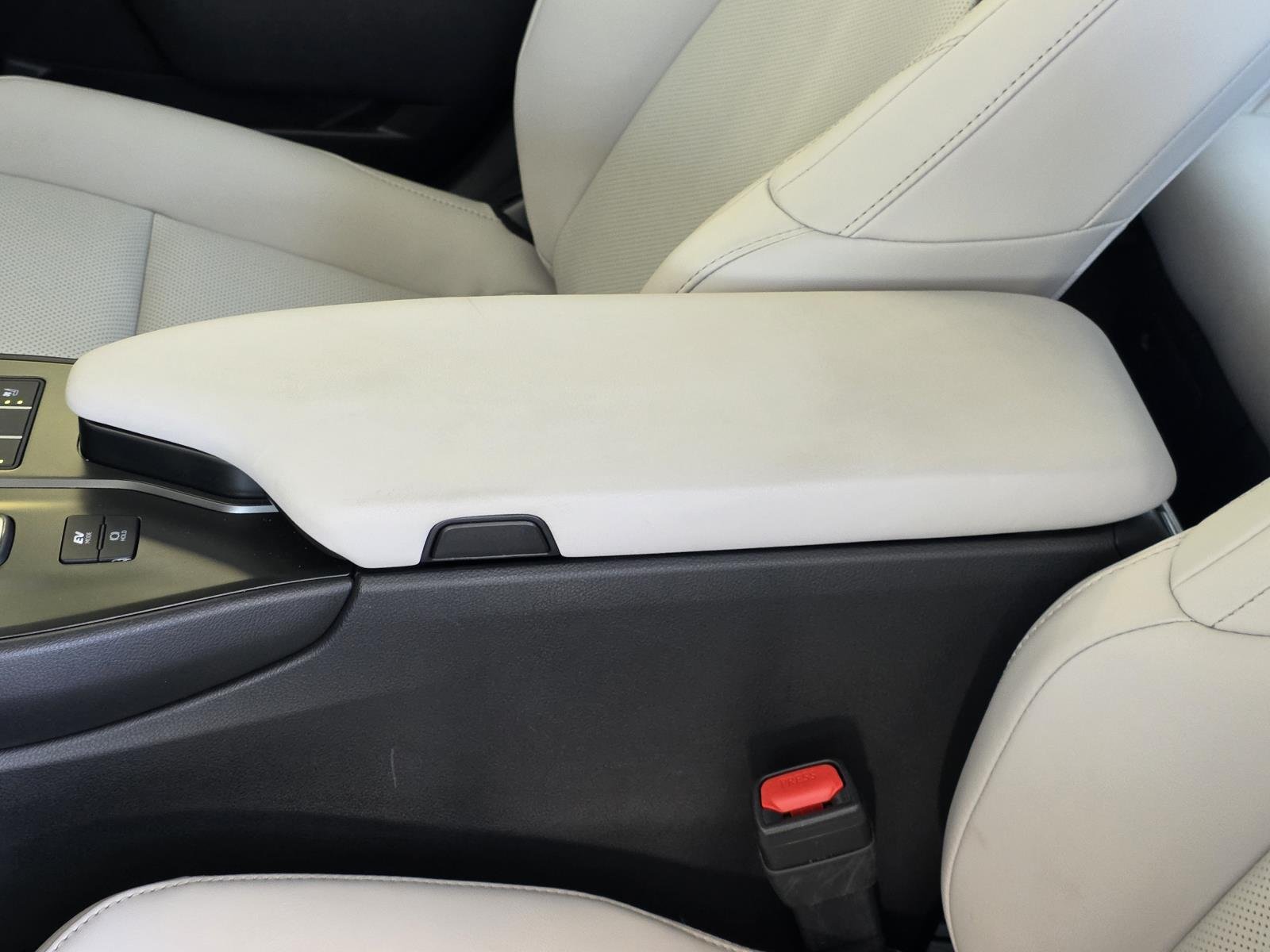 Used 2025 Gray Lexus 300h Premium image 8