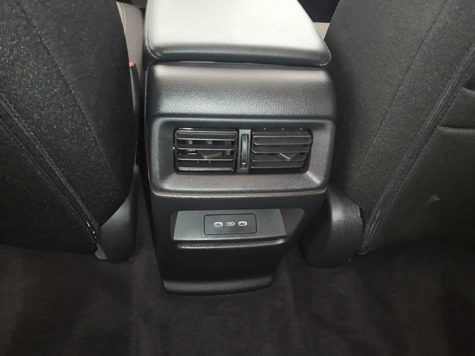 2025 Honda CR-V EX - Photo 13