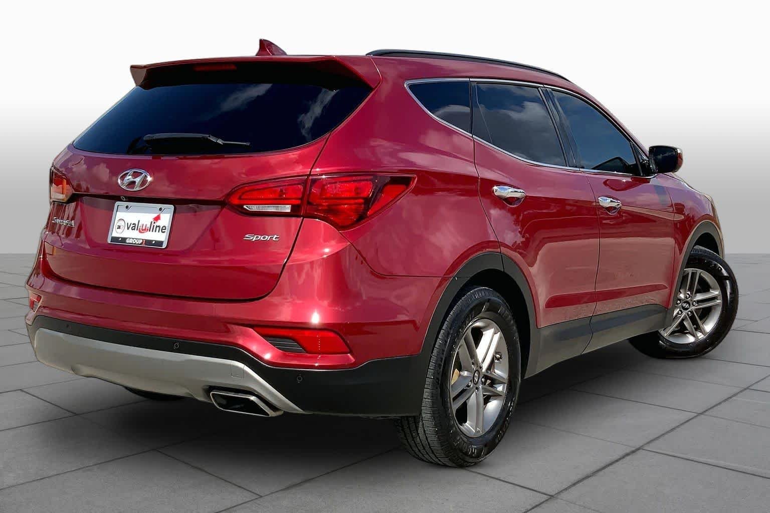 Used 2017 Serrano Red Hyundai 2.4L image 13