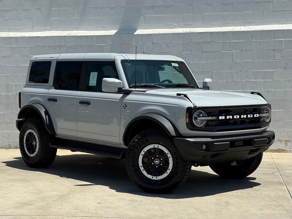 2026 Ford Bronco Outer Banks 4x4's photo