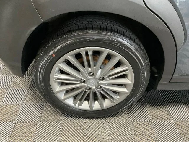 Used 2020 Gray Hyundai SEL Plus image 44