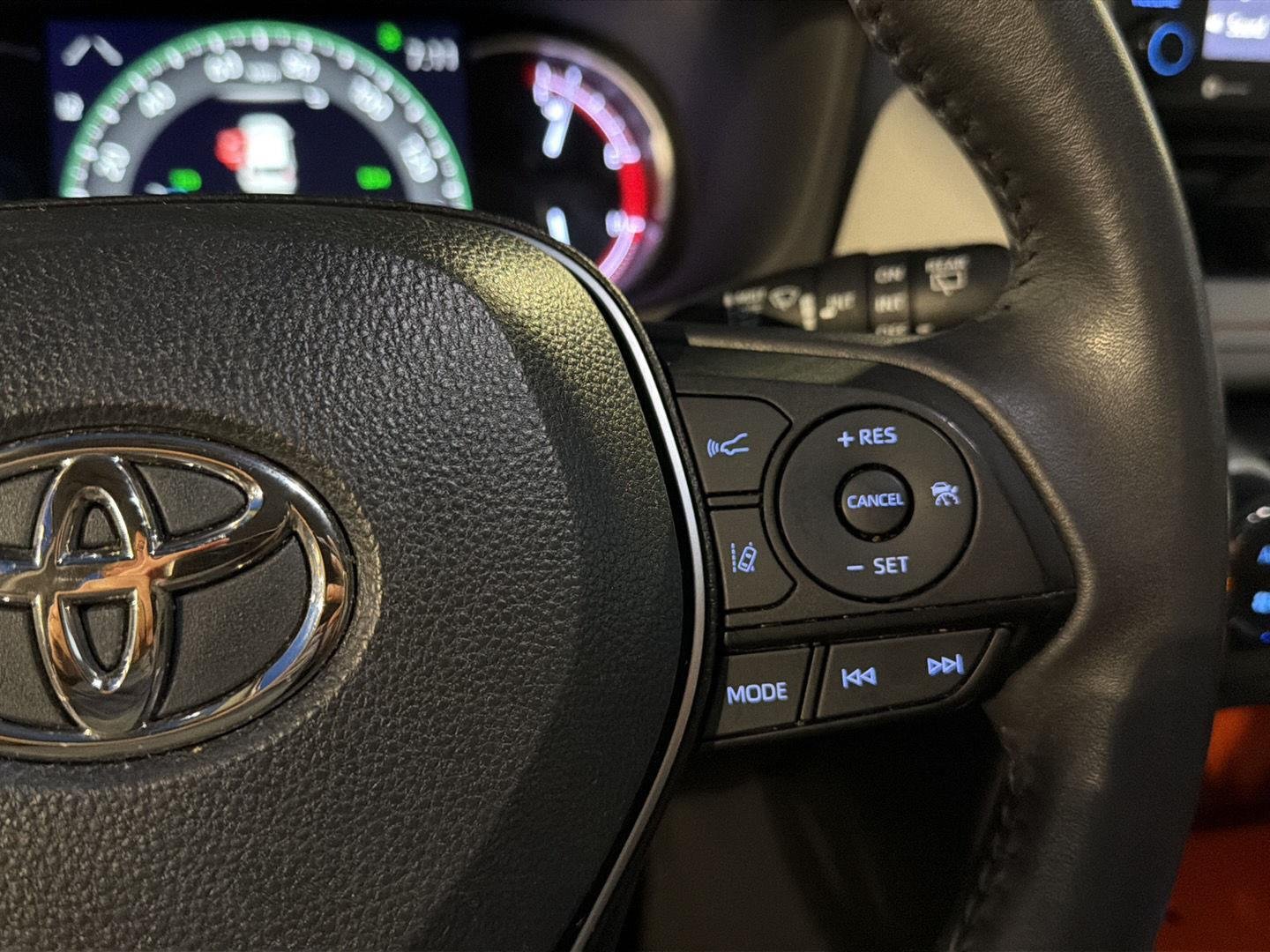 Used 2022 Midnight Black Metallic Toyota Adventure image 22