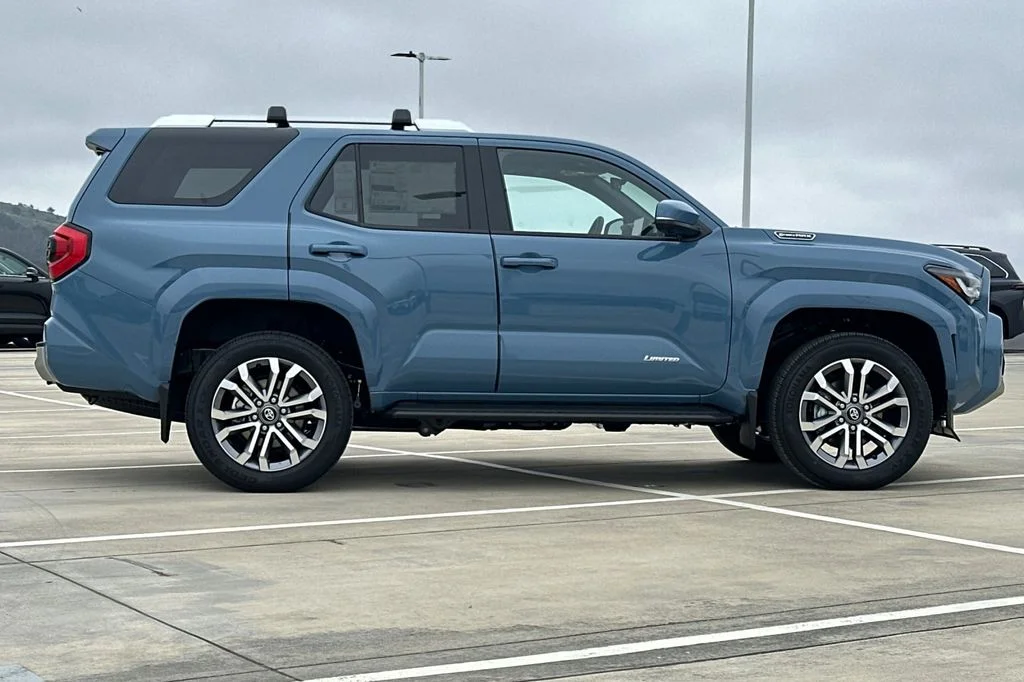 2026 Toyota 4Runner Limited - Photo 3
