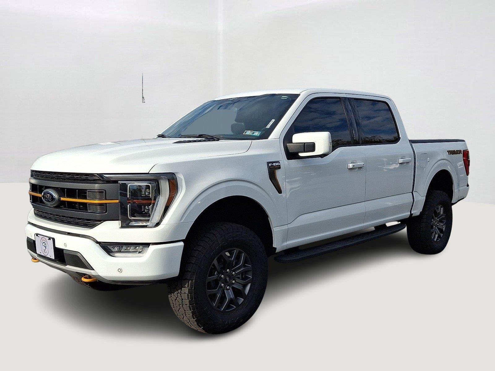 Used 2023 Oxford White Ford Tremor image 3