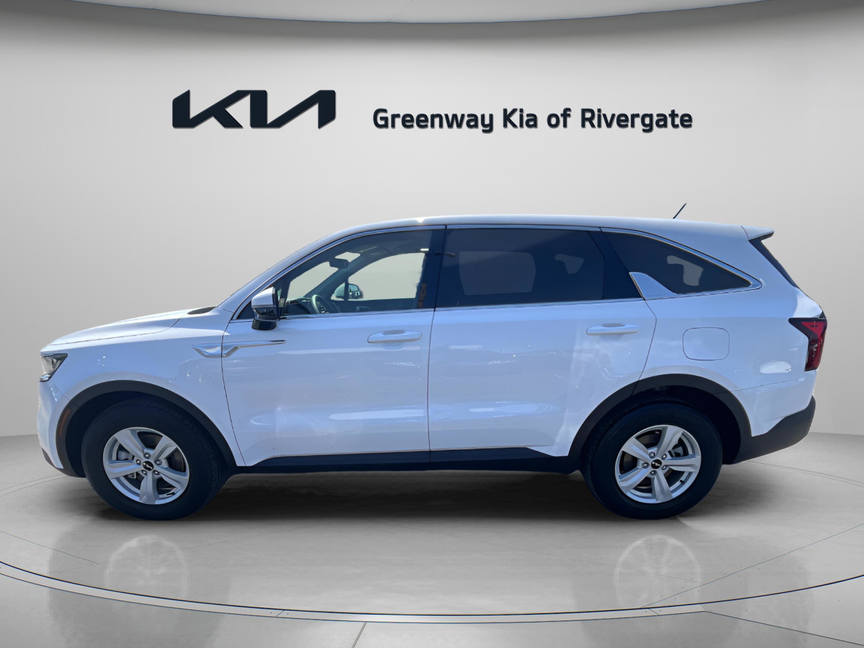 Used 2023 Glacial White Pearl Kia LX image 4