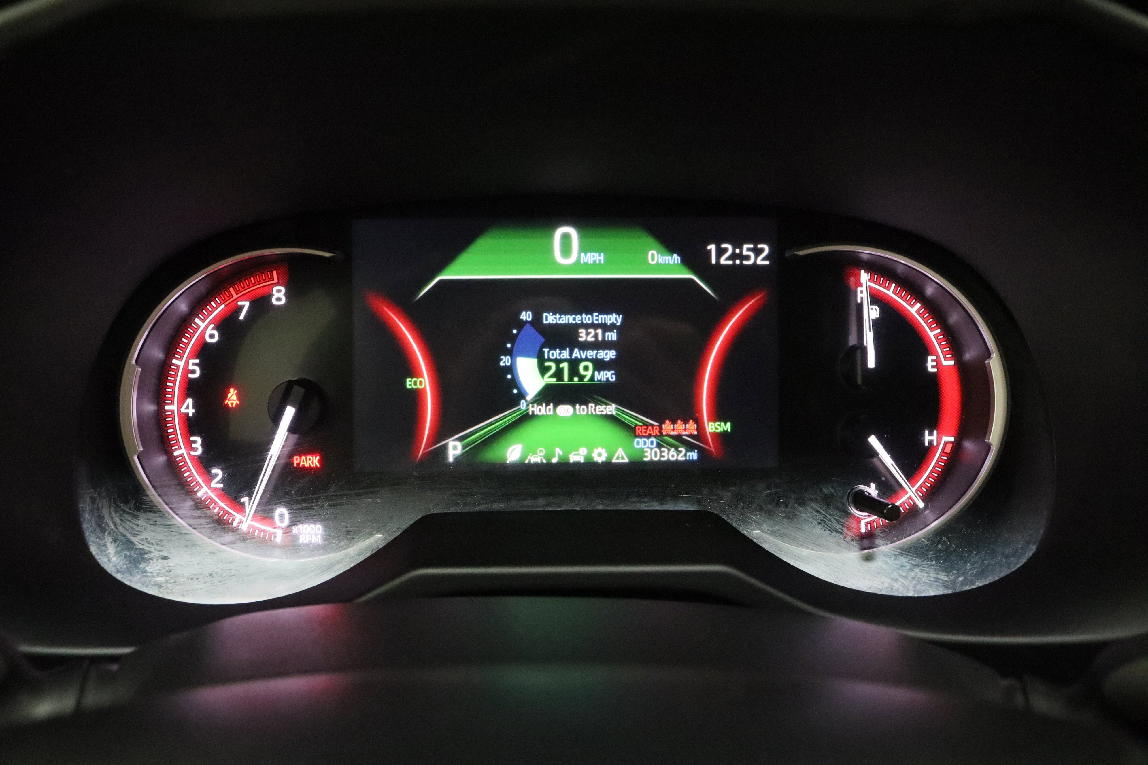Used 2025 Ice Cap Toyota XLE 2.5L image 38