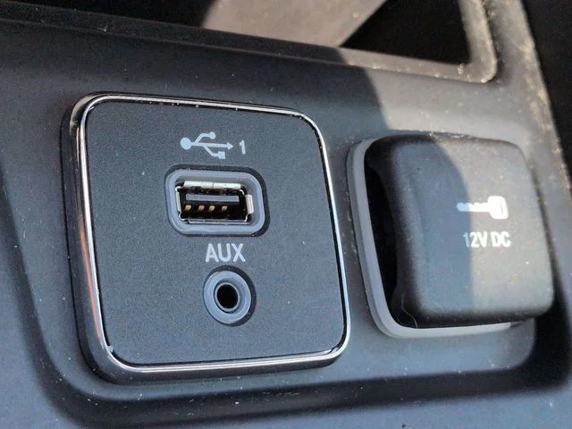 Certified Used 2020 Sting Gray Clearcoat Jeep Latitude Plus image 22