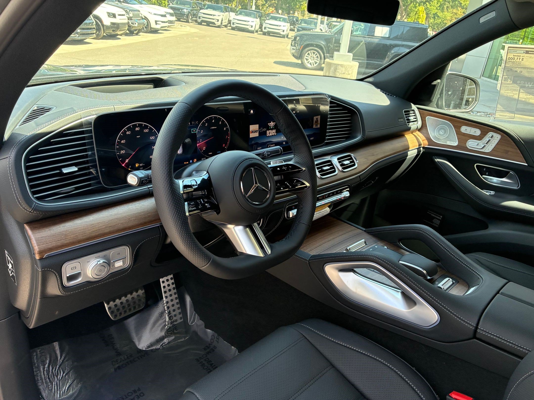 New 2026 Selenite Grey Metallic Mercedes-Benz GLS 580 image 39