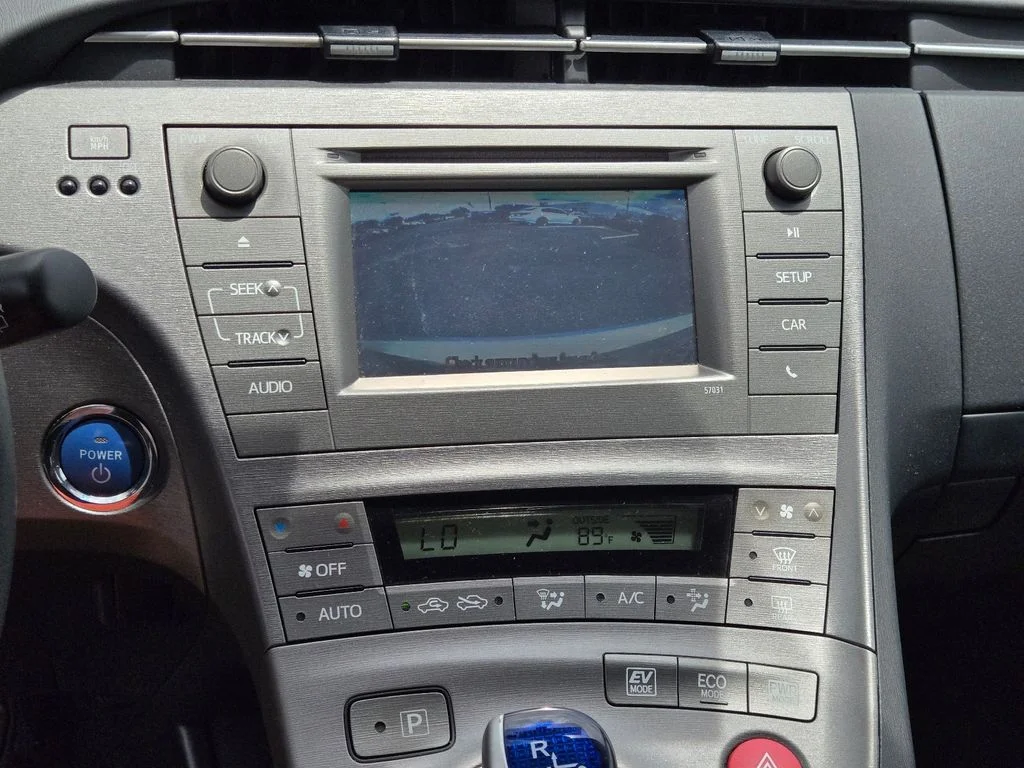 Used 2015 Silver Toyota Two image 29