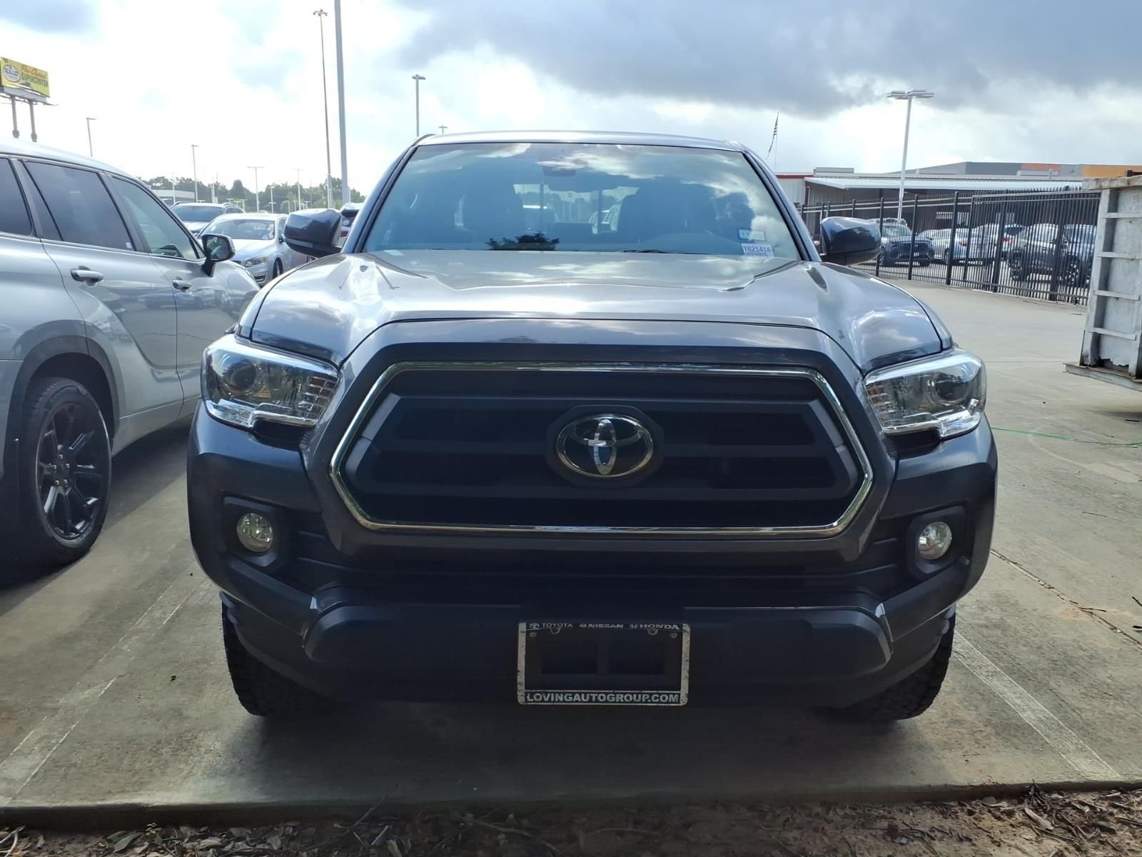 Used 2022 Magnetic Gray Metallic Toyota SR5 image 3