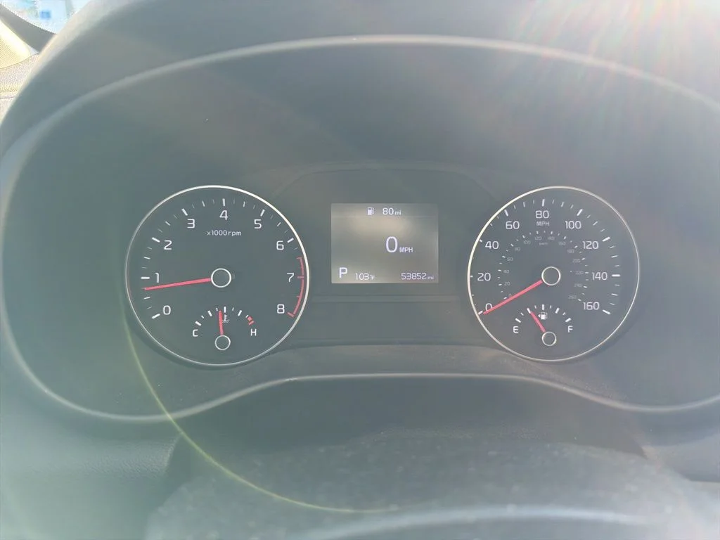 Used 2022 Red Kia LX image 6