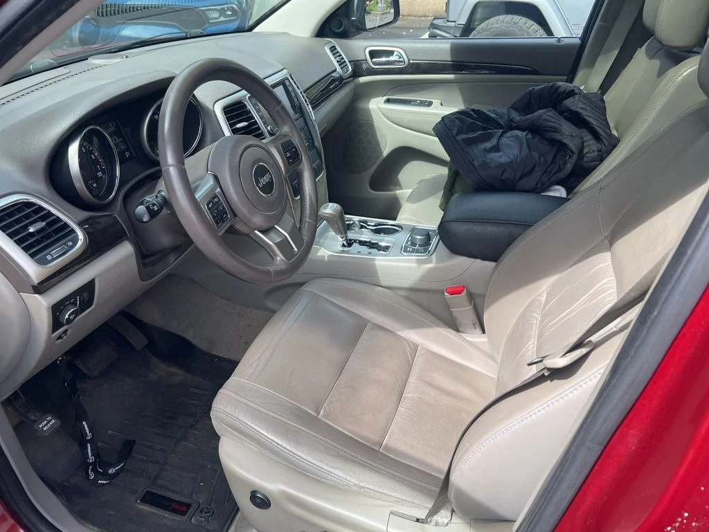 Used 2013 Red Jeep Altitude image 2