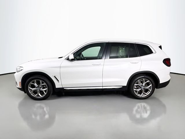 Used 2024 White BMW sDrive30i image 4