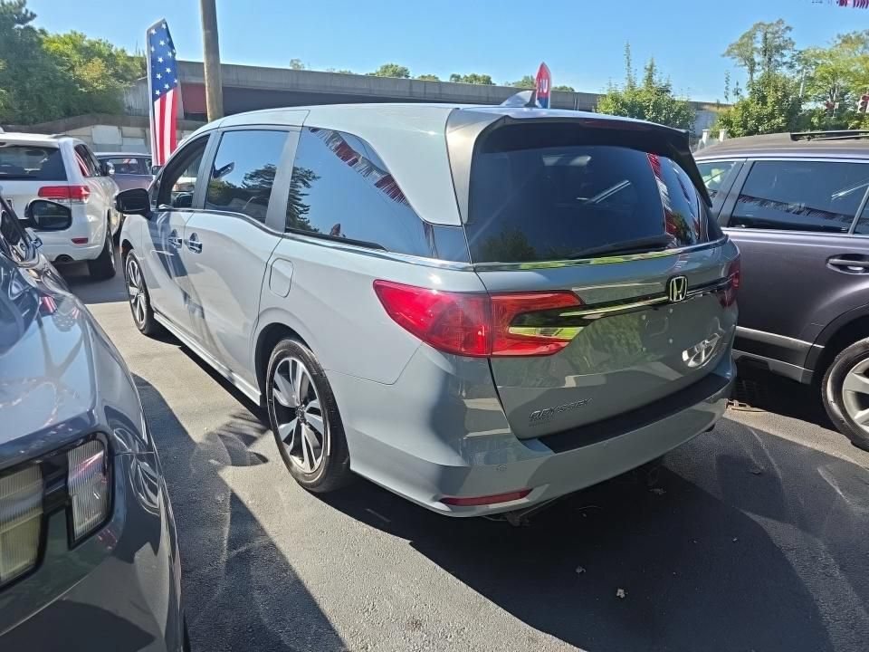 Certified Used 2024 Sonic Gray Pearl Honda Touring image 8