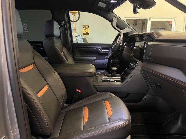 Used 2025 Sterling Metallic GMC AT4 image 22