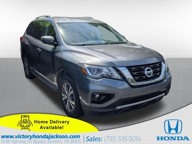 2018 Nissan Pathfinder SV 4WD's photo