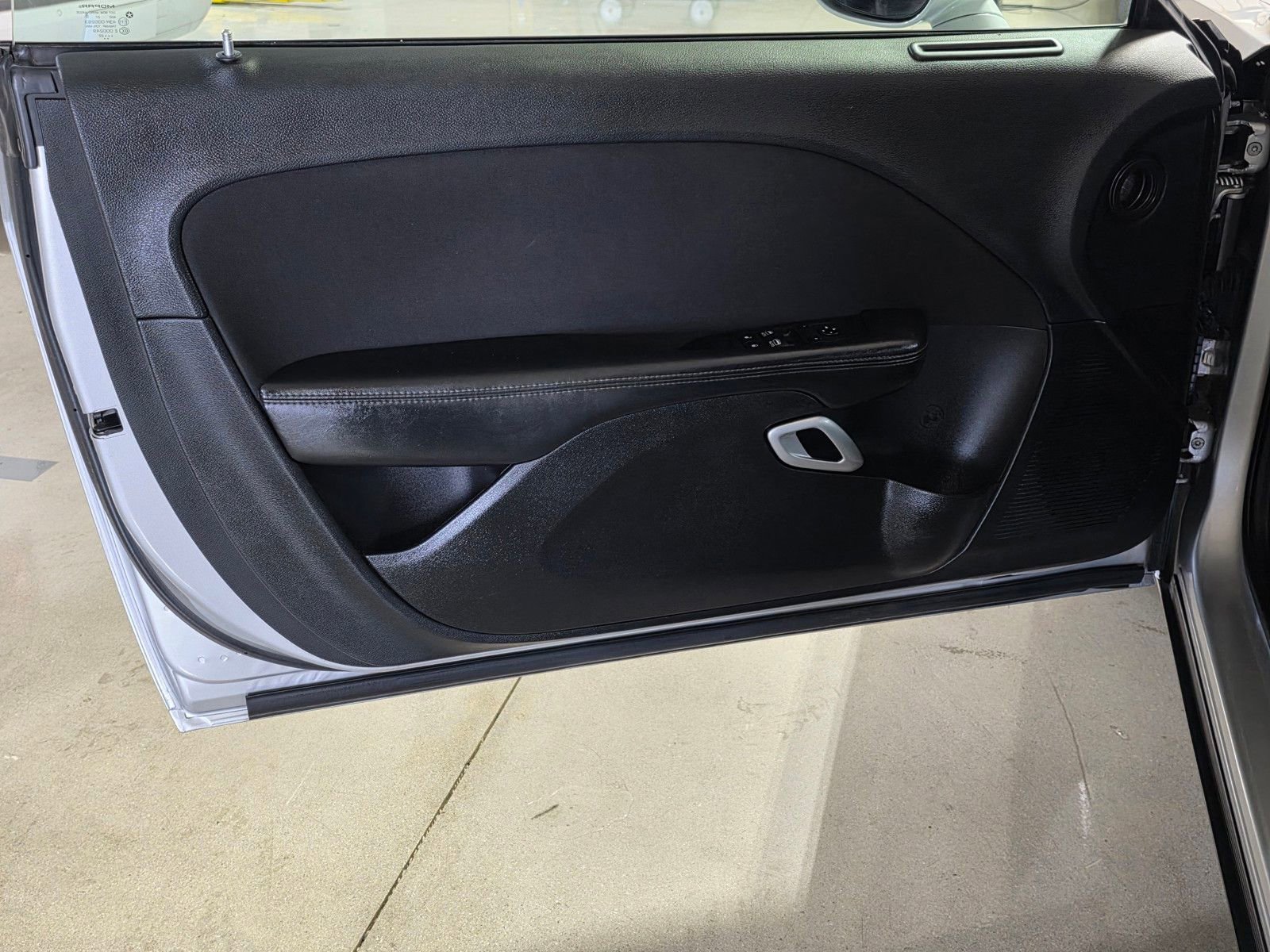Used 2022  Dodge SXT image 18