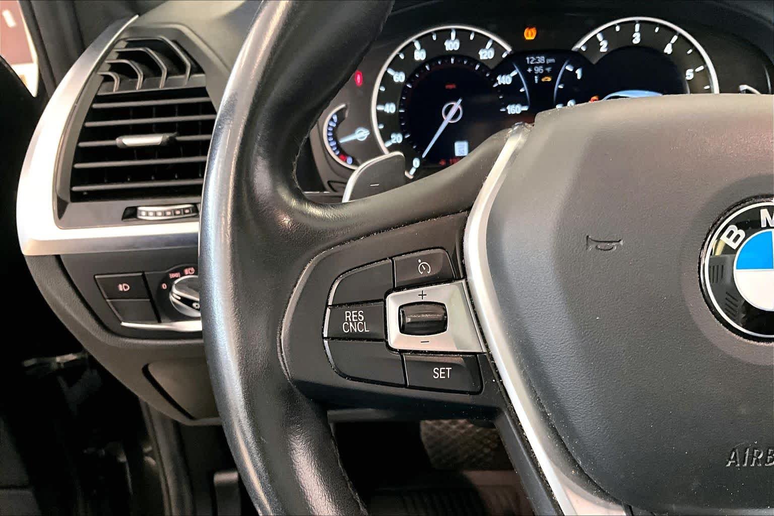 Used 2018 Dark Graphite Metallic BMW xDrive30i image 22