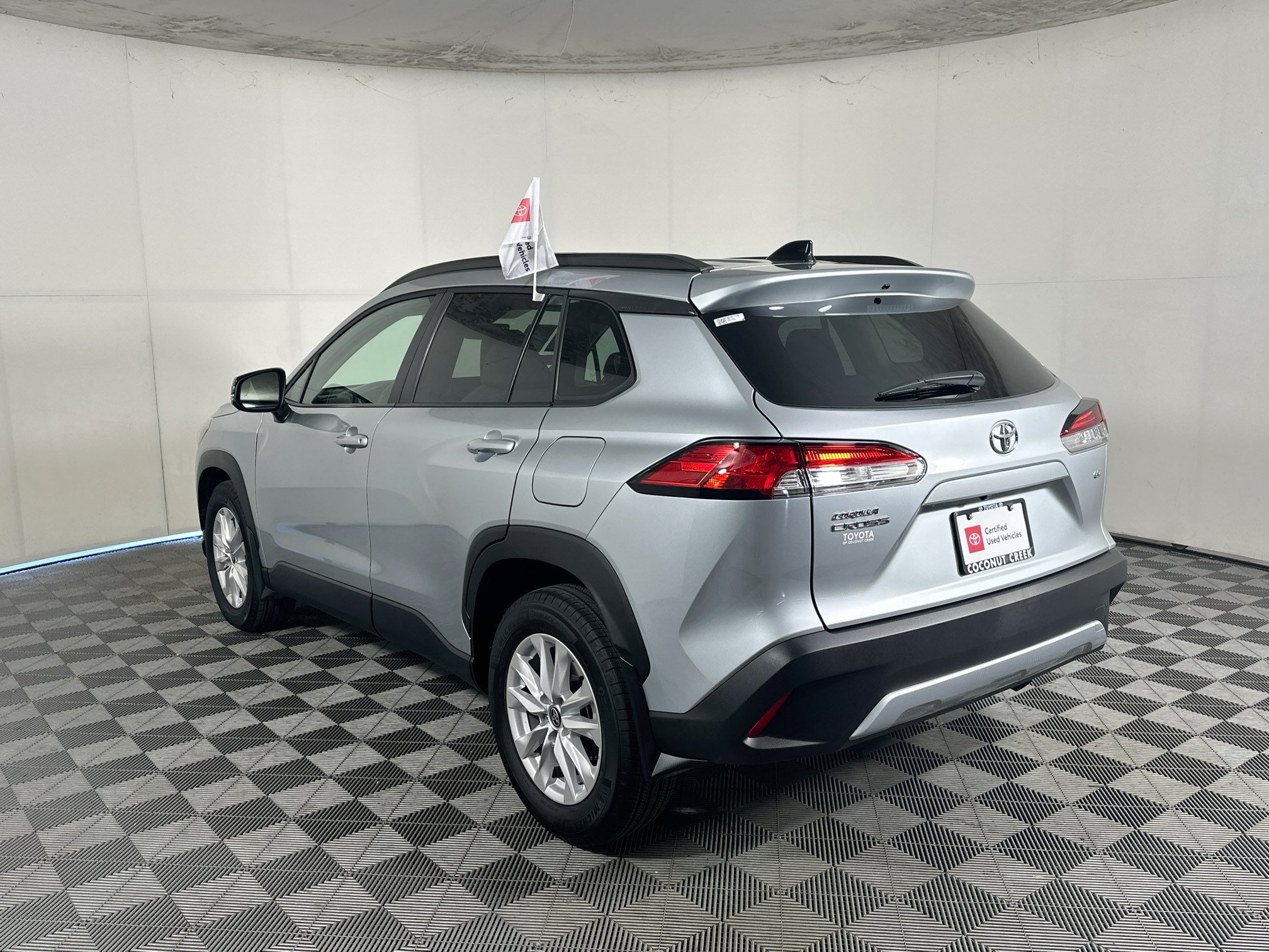 Certified Used 2025 Silver Toyota LE image 5