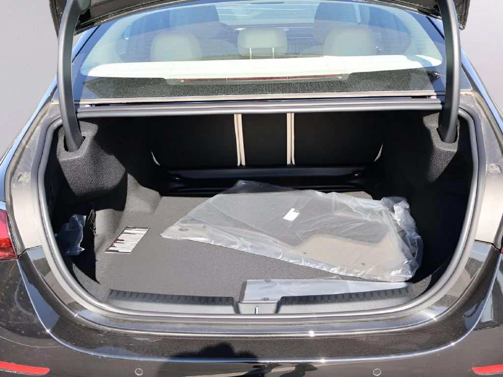 New 2026 Obsidian Black Metallic Mercedes-Benz E 450 image 15