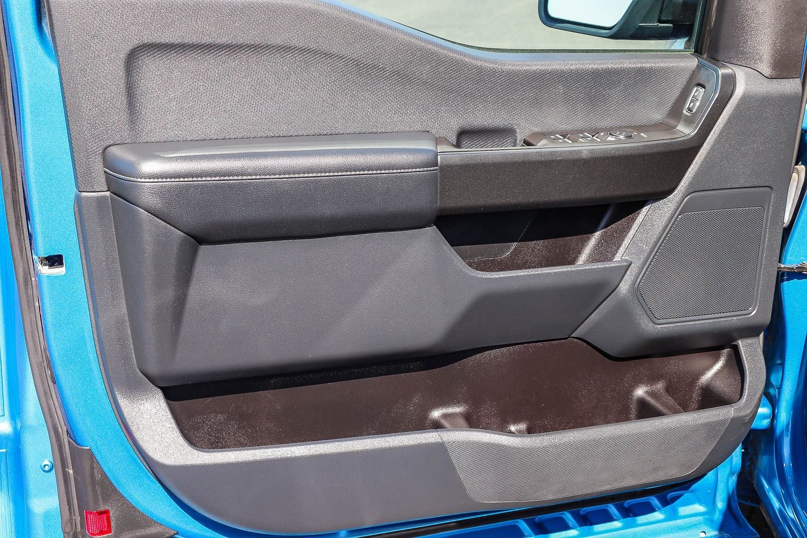 Certified Used 2021 Blue Metallic Ford XL image 21