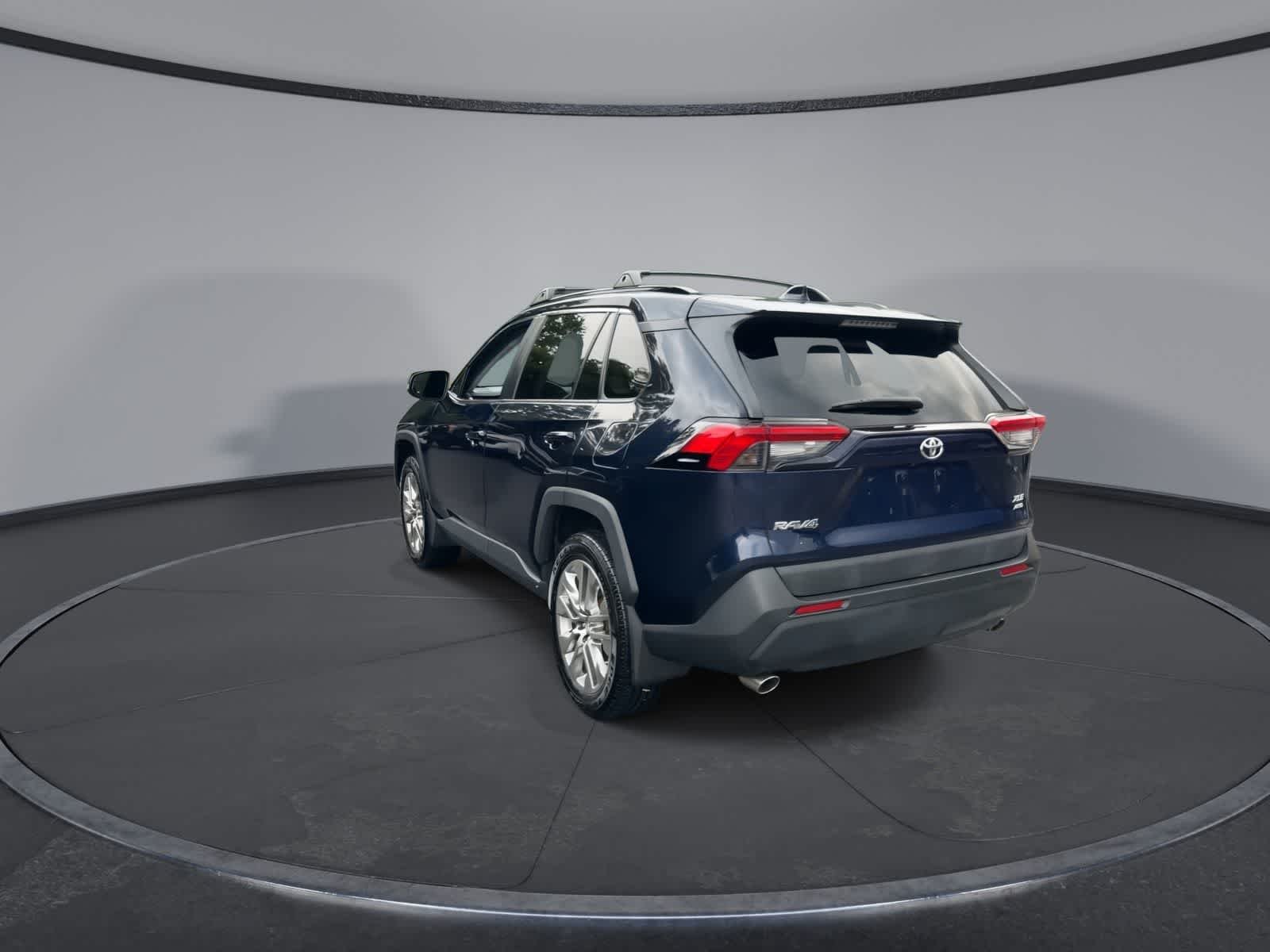 Used 2019 Blueprint Toyota XLE Premium image 6