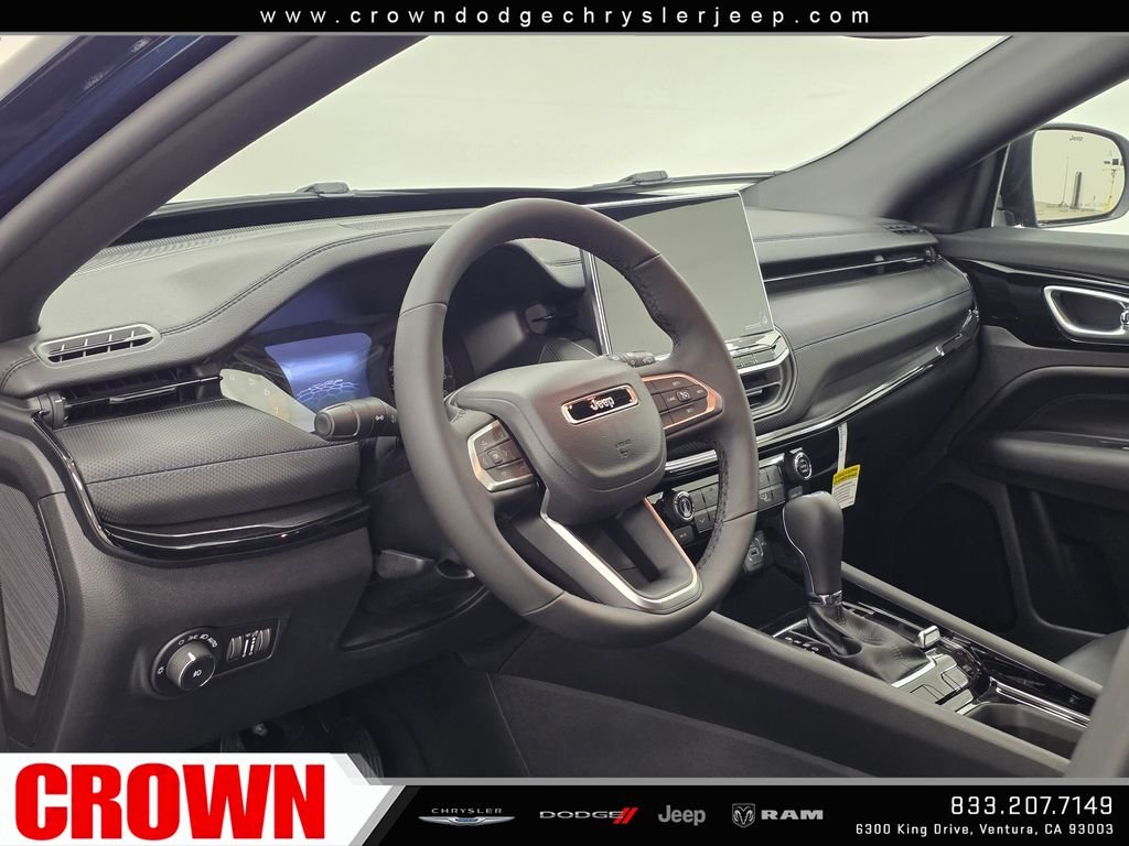 New 2026 Fathom Blue Pearl-Coat Exterior Paint Jeep Latitude image 14