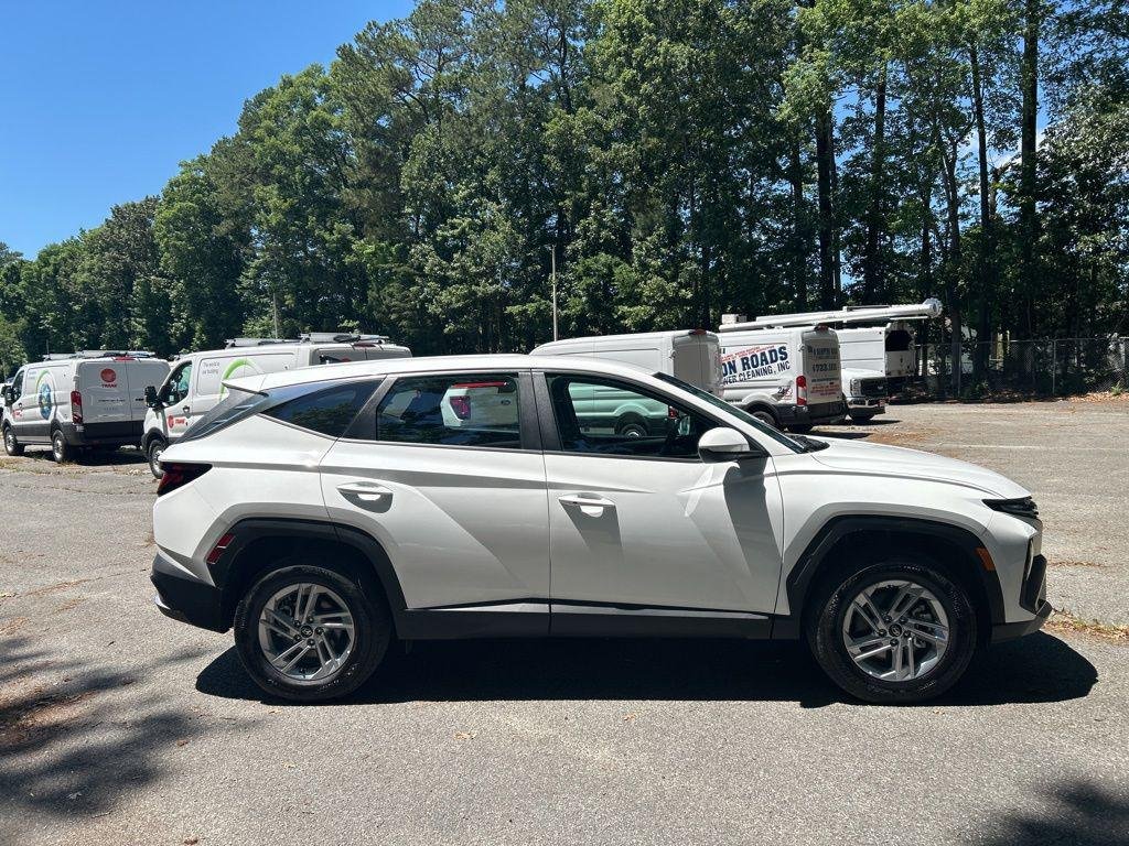 New 2026 White Hyundai SE AWD image 6