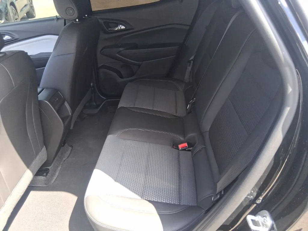 Used 2025 Black Chevrolet LT image 17