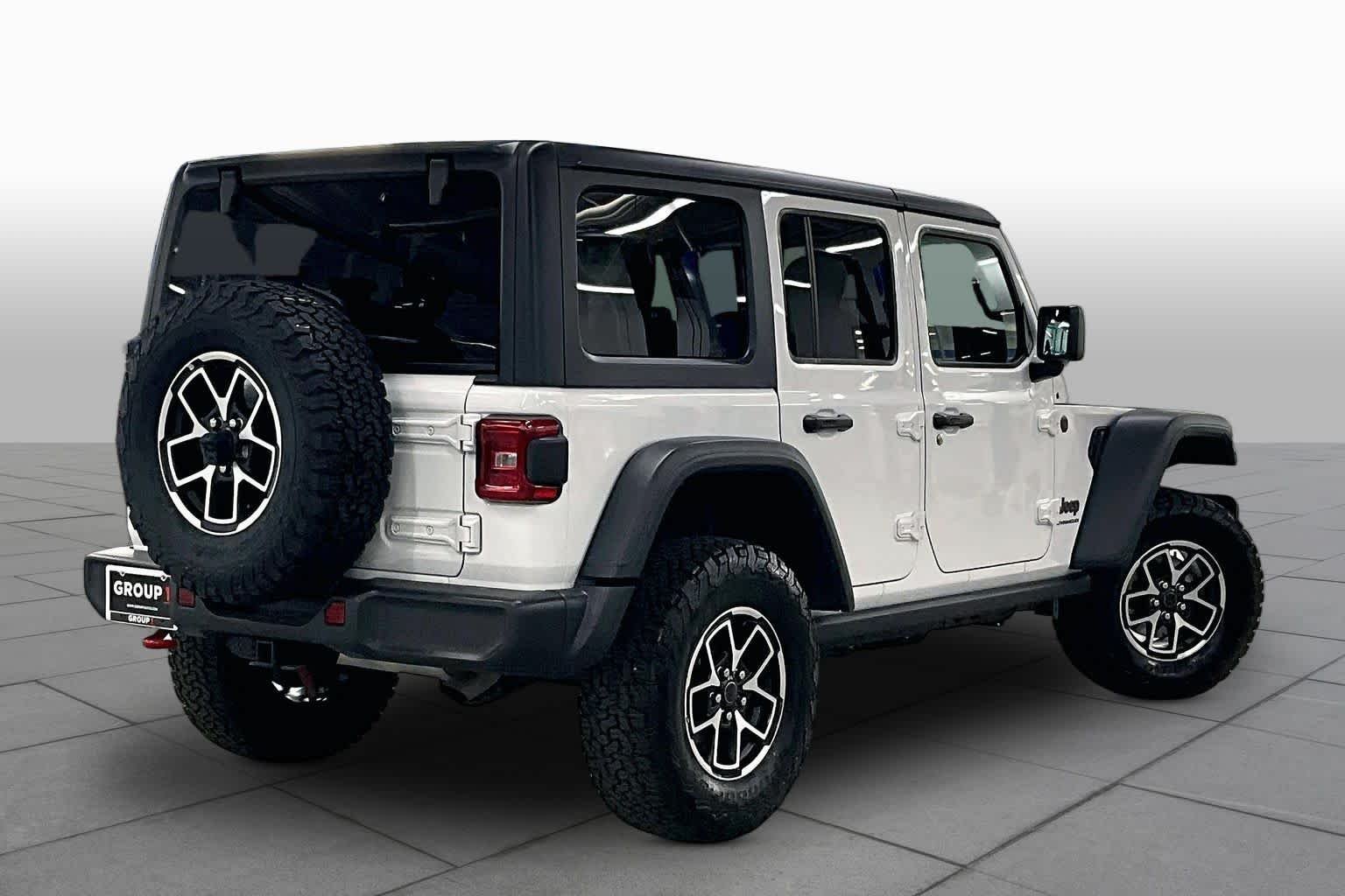 Used 2026 Bright White Clearcoat Jeep Rubicon image 13