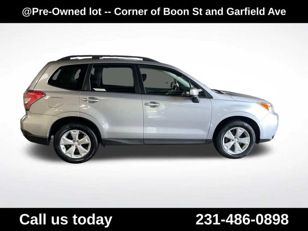 Used 2016 Silver Subaru 2.5i Premium image 6