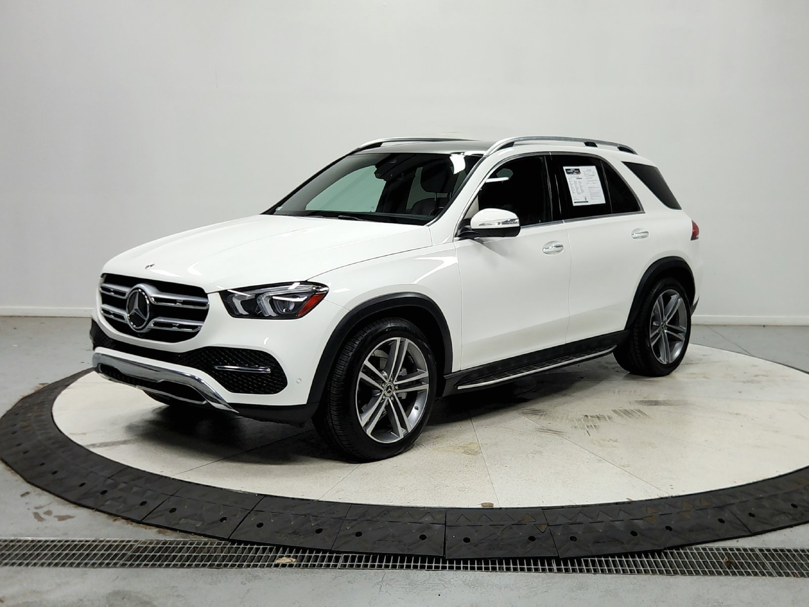 Used 2022  Mercedes-Benz GLE 350 image 4