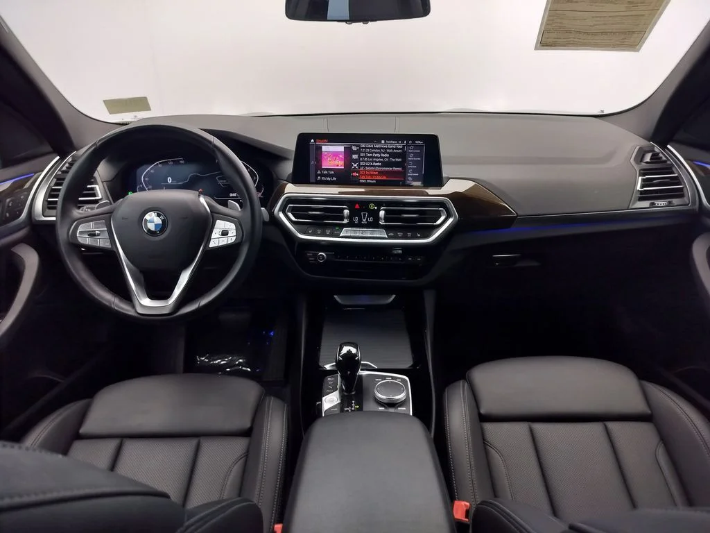 Used 2024 Skyscraper Grey Metallic BMW sDrive30i image 11