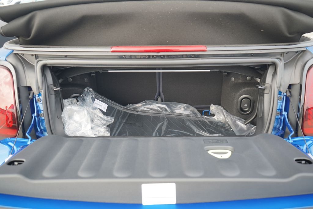 2026 MINI Convertible S - Photo 13
