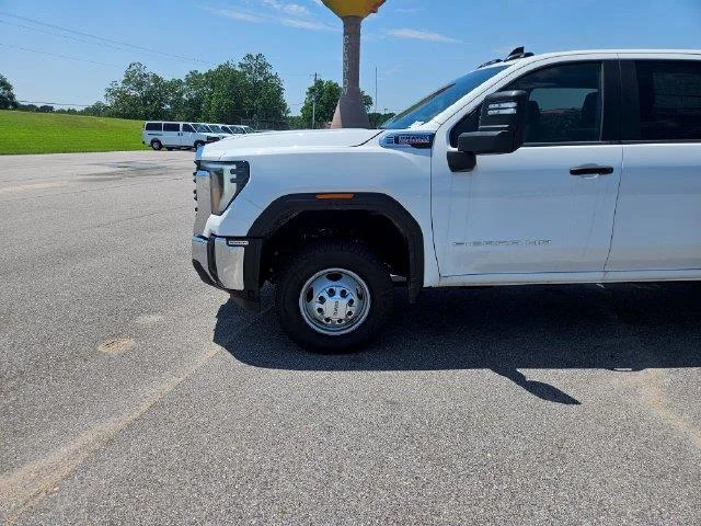 New 2025 Summit White GMC Pro image 27
