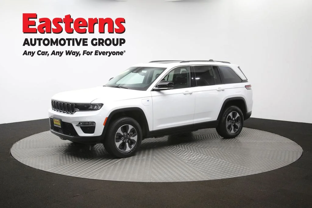 Used 2022 White Jeep 4xe image 61