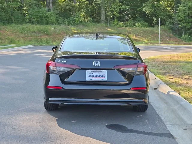 Used 2025  Honda LX image 12