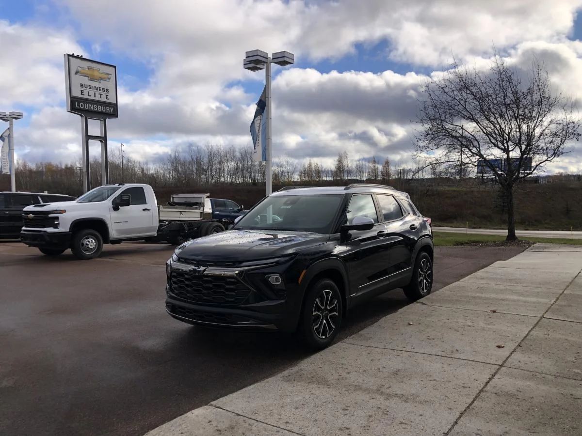 New 2026 Black Chevrolet Awd 4dr Activ image 4