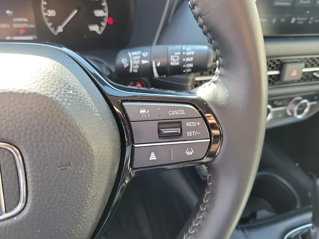 Certified Used 2025 Milano Red Honda EX-L image 26