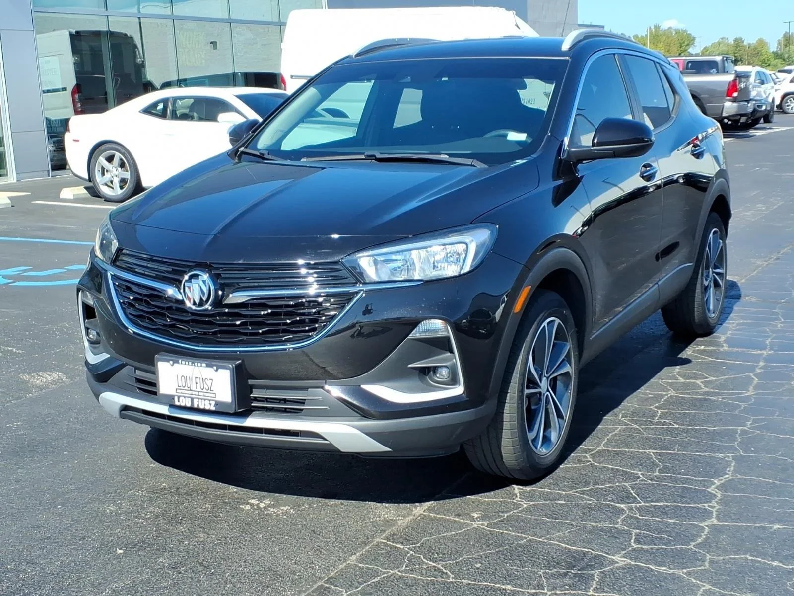 Used 2022 Ebony Twilight Metallic Buick Select image 2