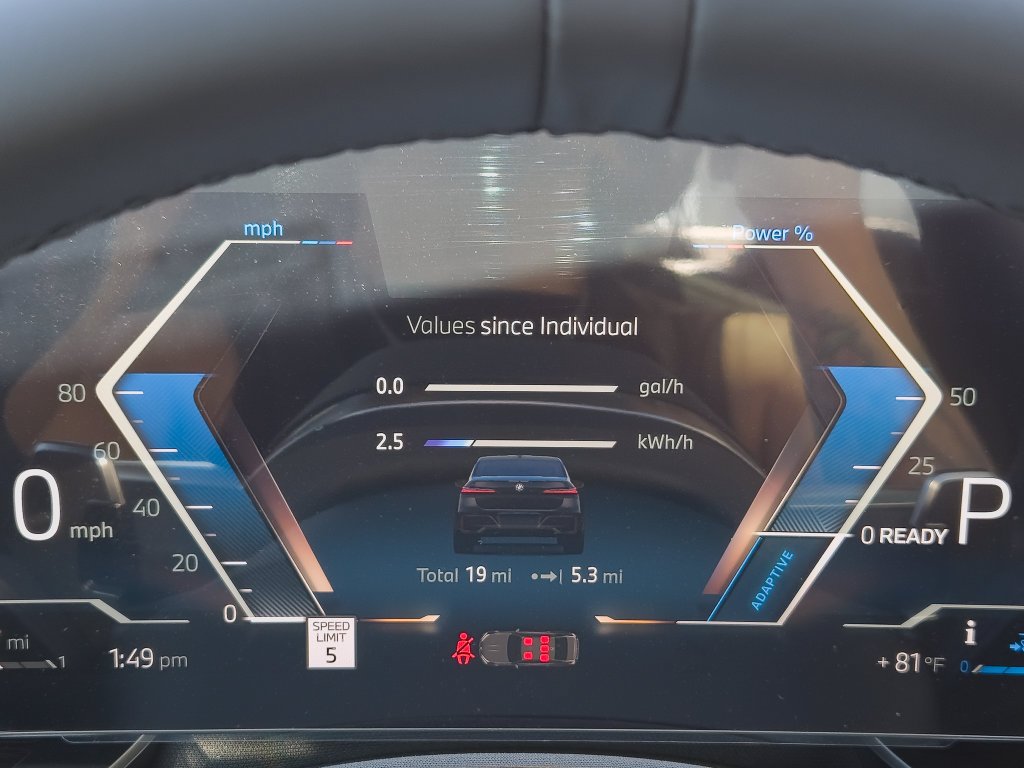 New 2026 Black Sapphire Metallic BMW 750e xDrive image 13