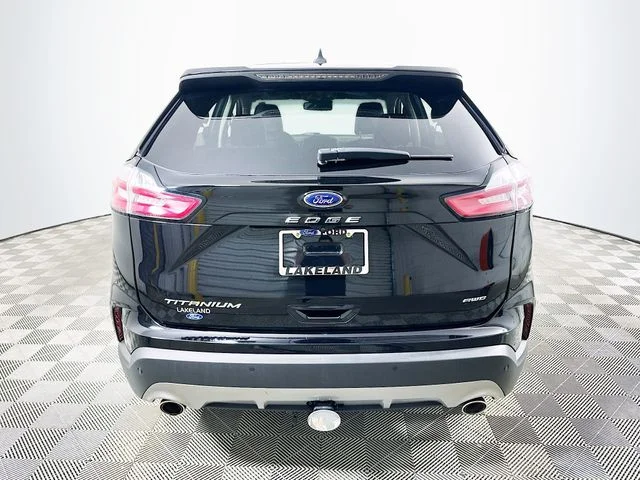 Certified Pre-Owned 2022 Ford Edge Titanium