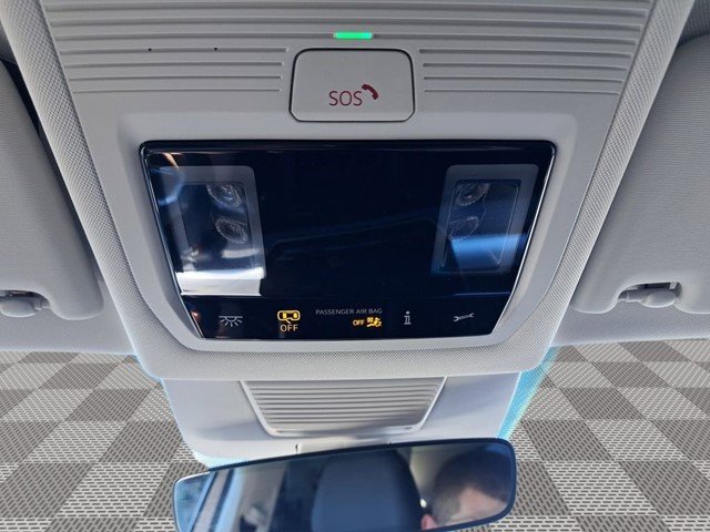 2025 Volkswagen Tiguan SE - Photo 29