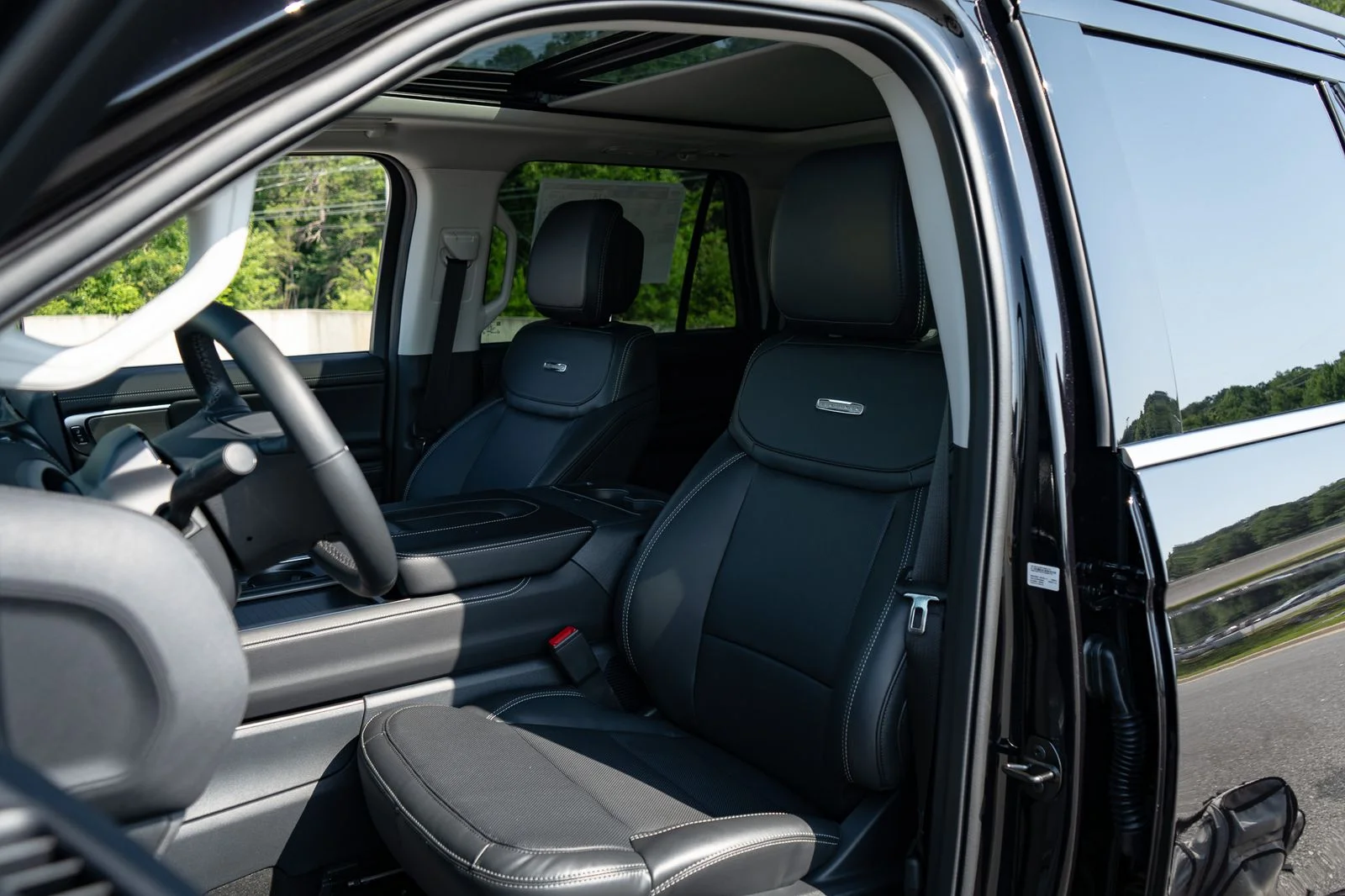 New 2027 Black Ford Platinum image 25