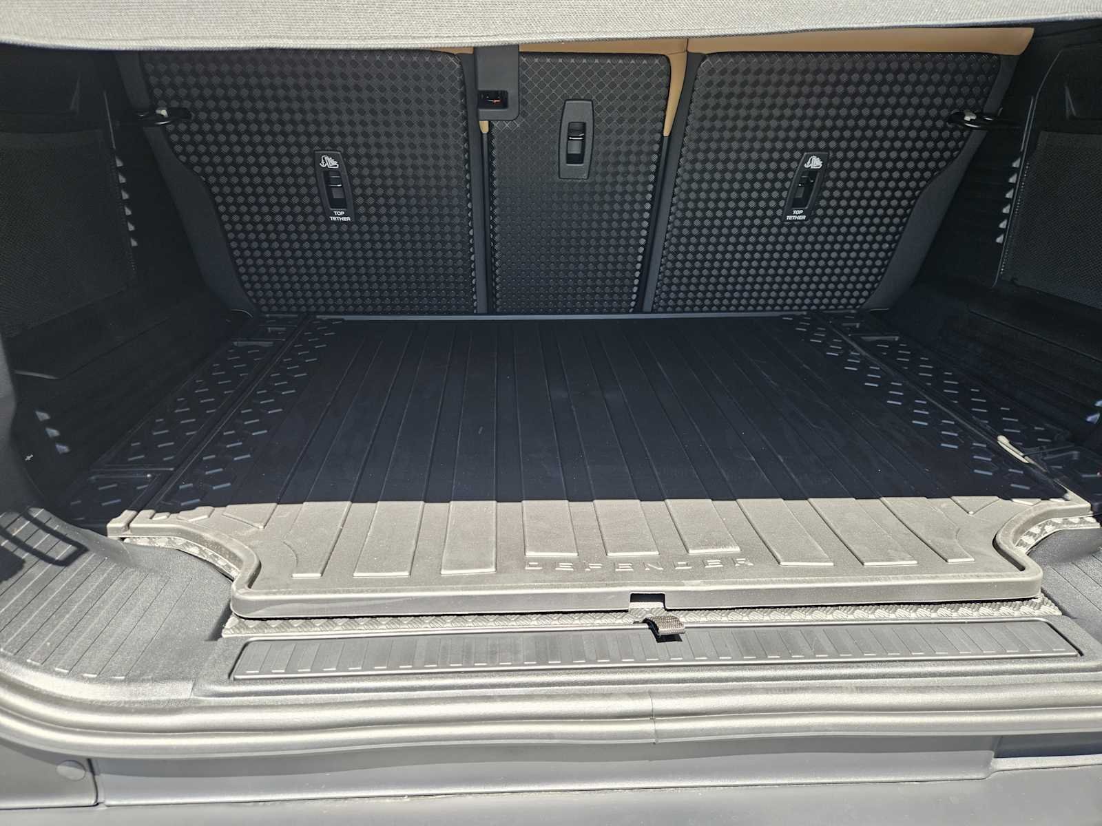 New 2026 Santorini Black LAND ROVER S image 31
