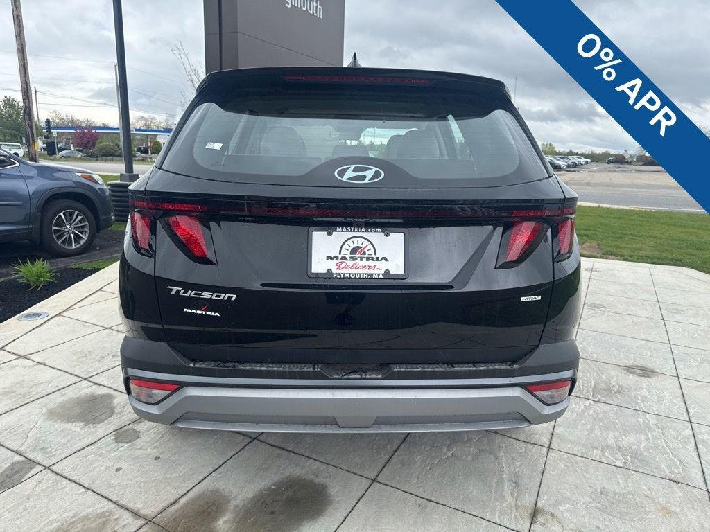 New 2026 Black Hyundai SE AWD image 5