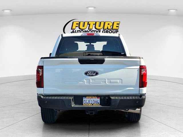 Used 2025 White Ford XL image 5