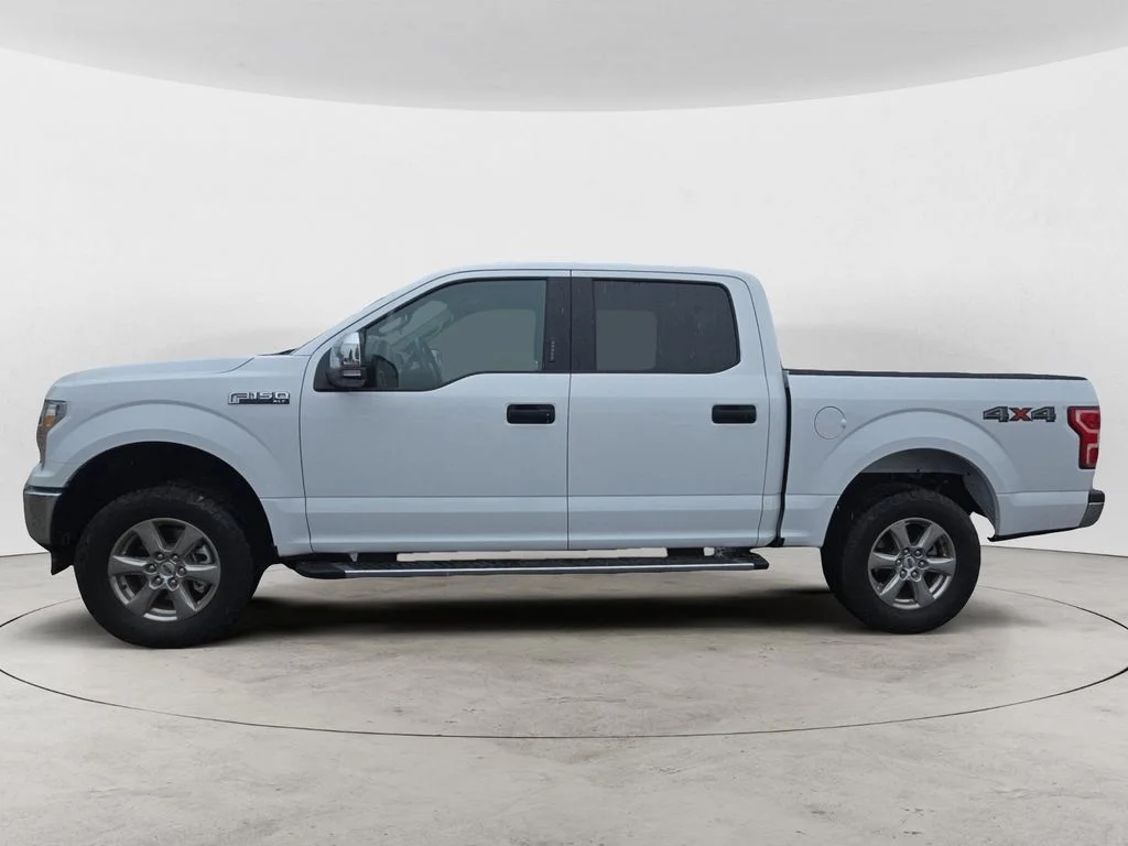 Used 2018 White Ford XLT image 8